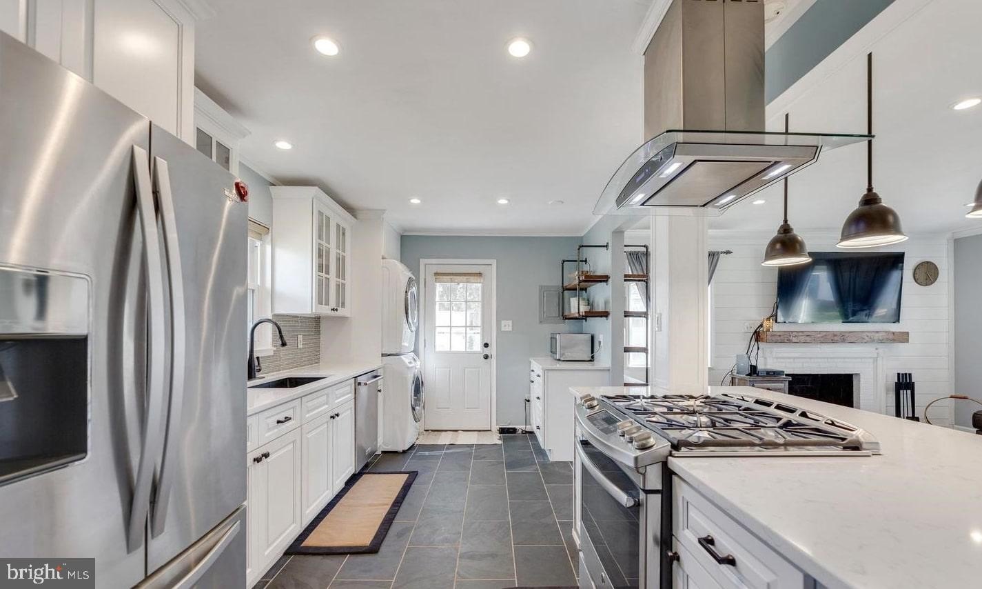 6226 Apache St – photo 4