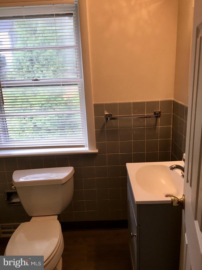 28 Hilbert Ct – photo 4