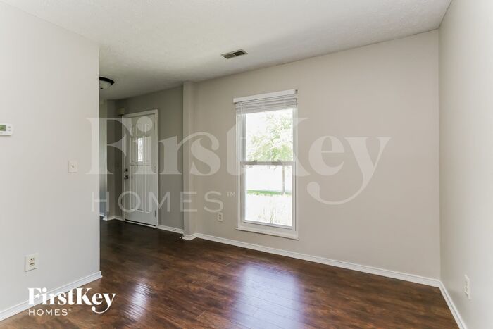 5705 Andrea Ln – photo 4