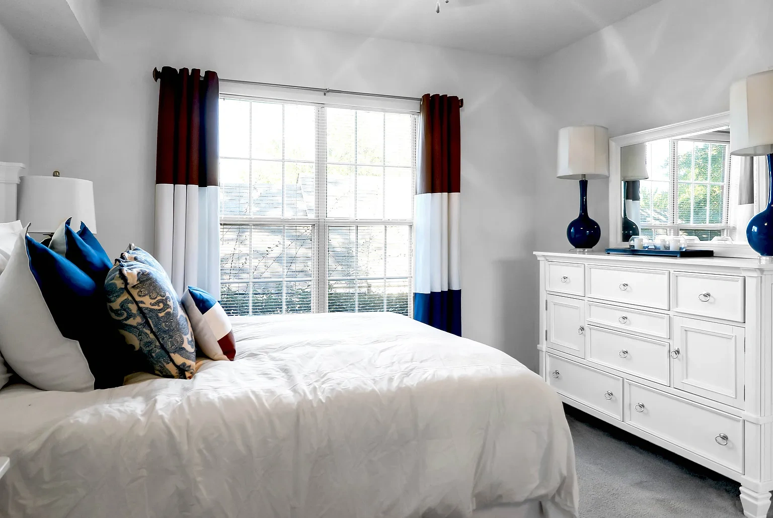 The Grove at Pleasant Valley Apartment Homes – photo 3