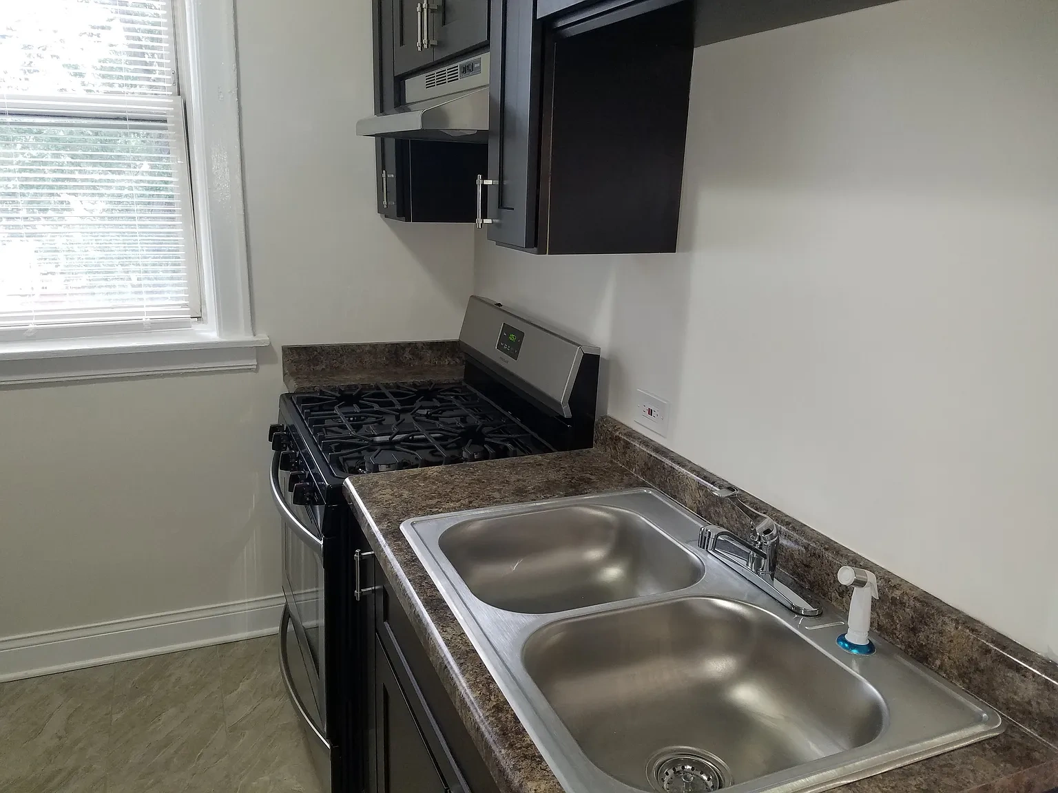 1723-45 W 91st/9101-09 S Beverly – photo 4