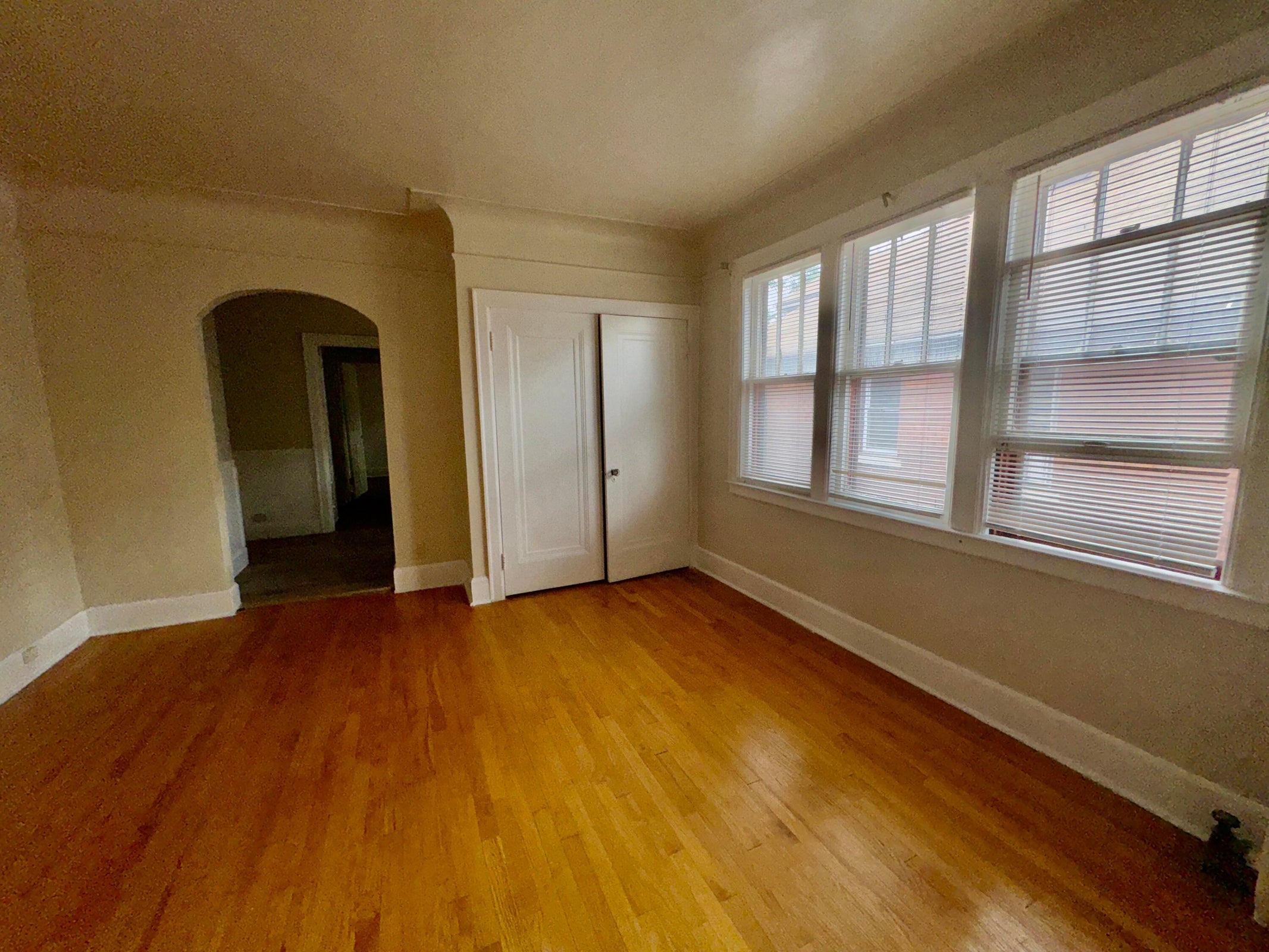 2681 Pasadena St – photo 2