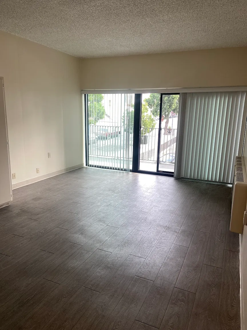 Luther Tower Apartments – photo 4