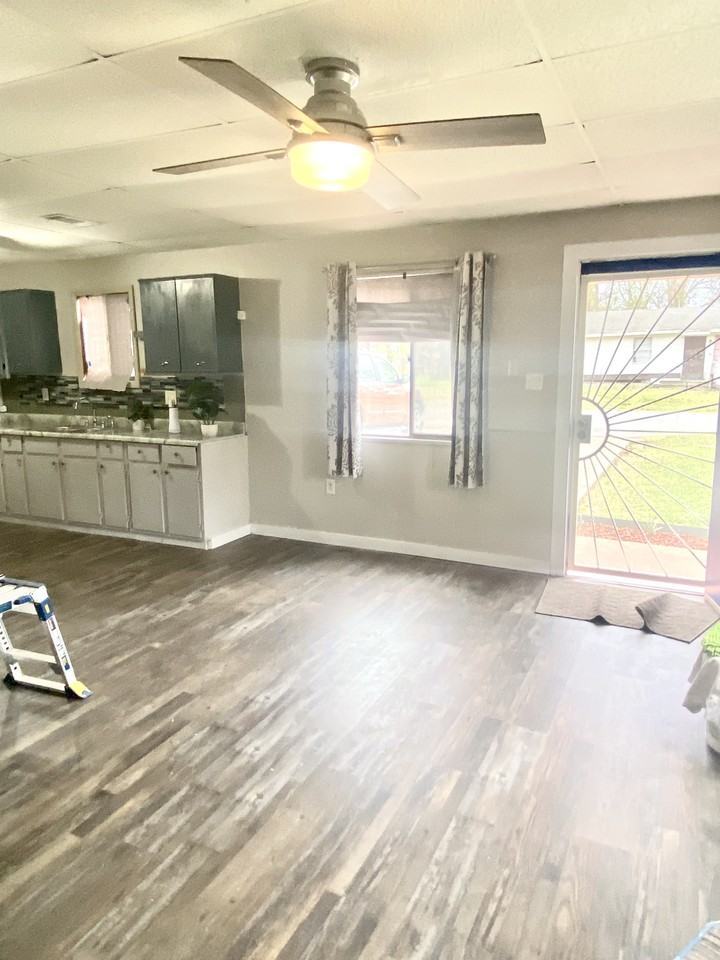 513 SW 3rd St – photo 4