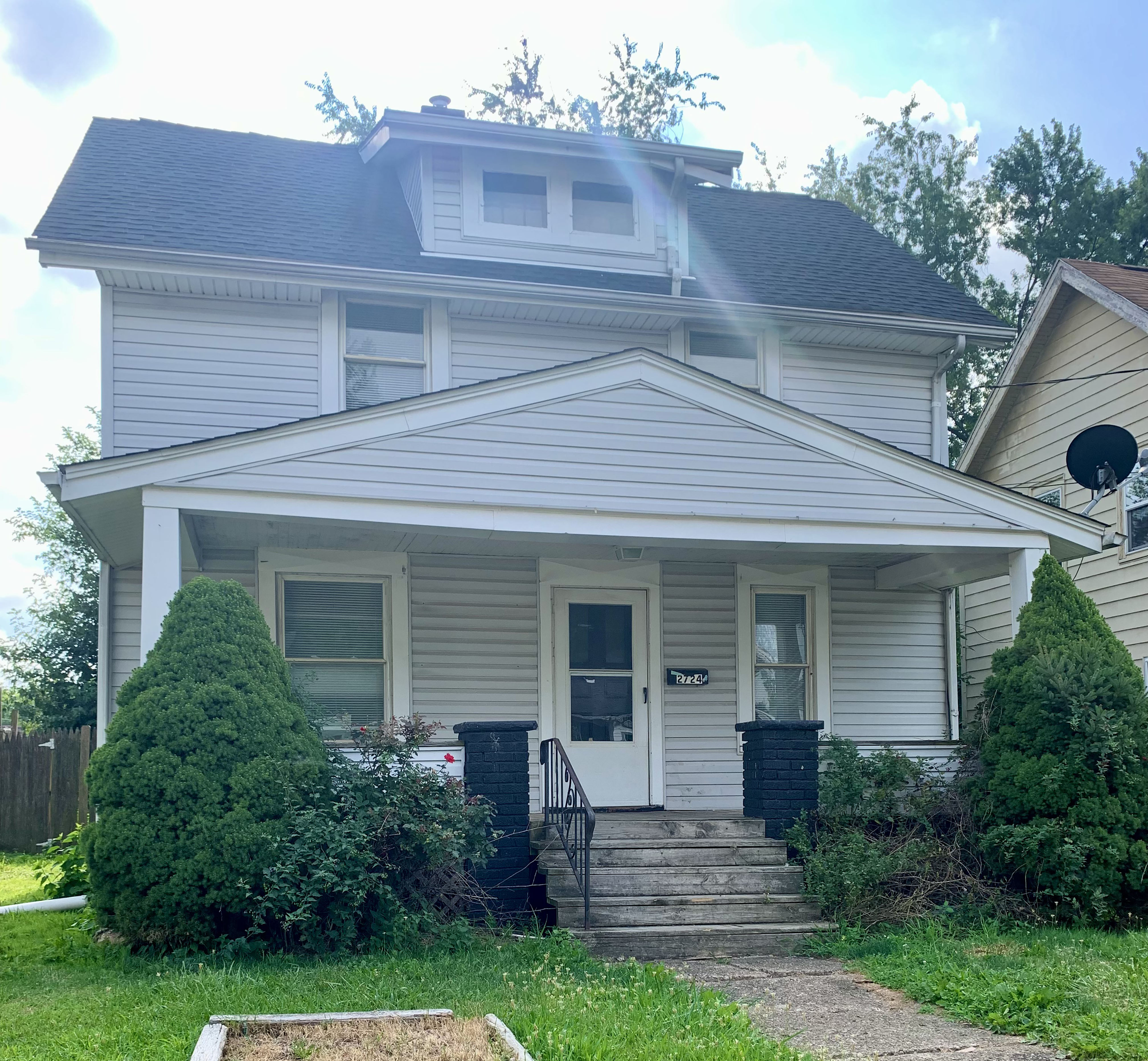 2724 Daleford Ave NE – photo 1