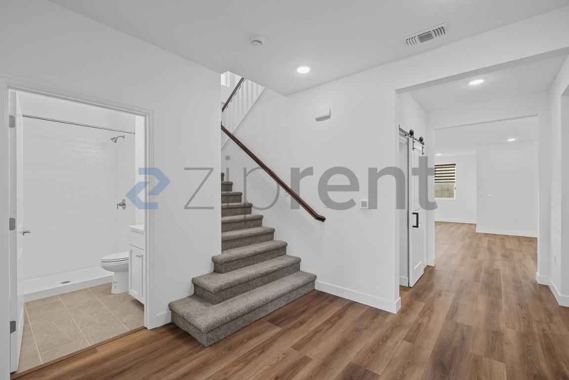 15889 Mavericks Ln – photo 4