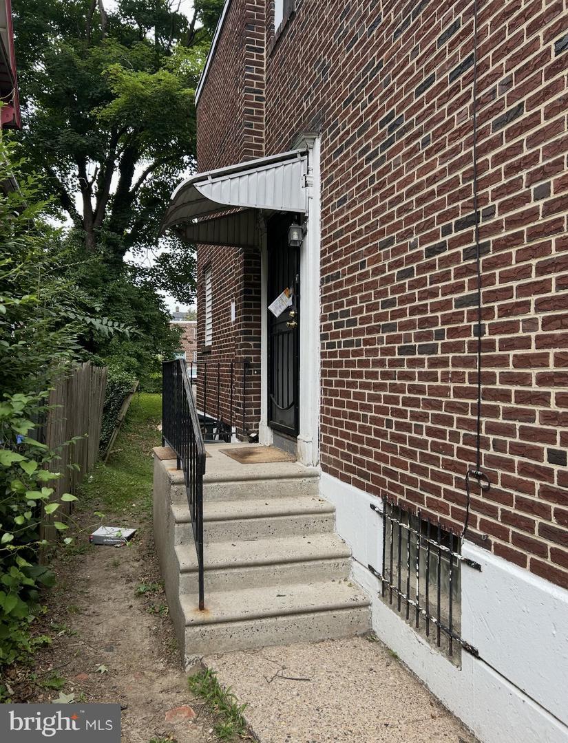 151 W Penn St – photo 4