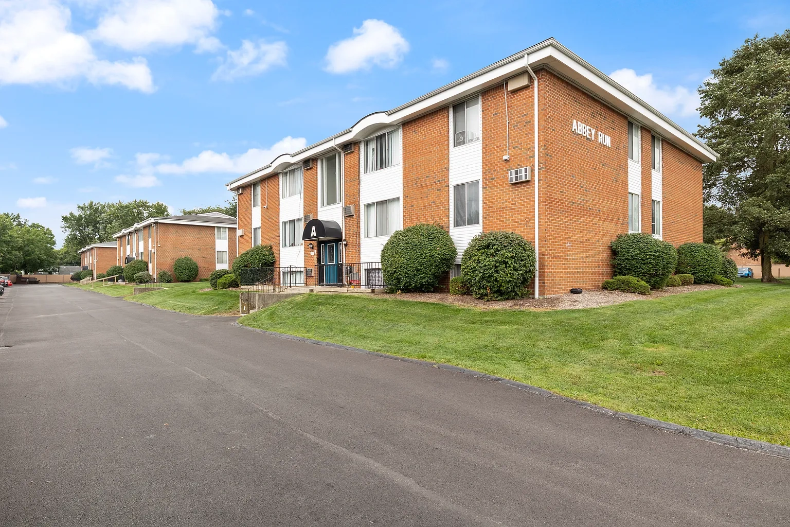 Abbey Run Apartments – photo 2