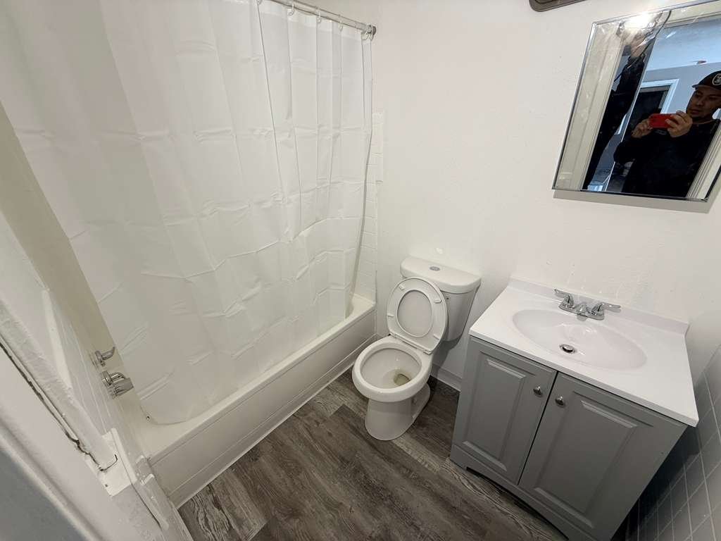 13420 Euclid Ave unit 13444- 213 – photo 2
