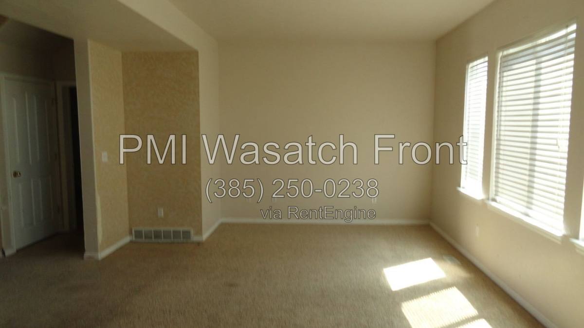 3192 Hunter Dawn Way – photo 2