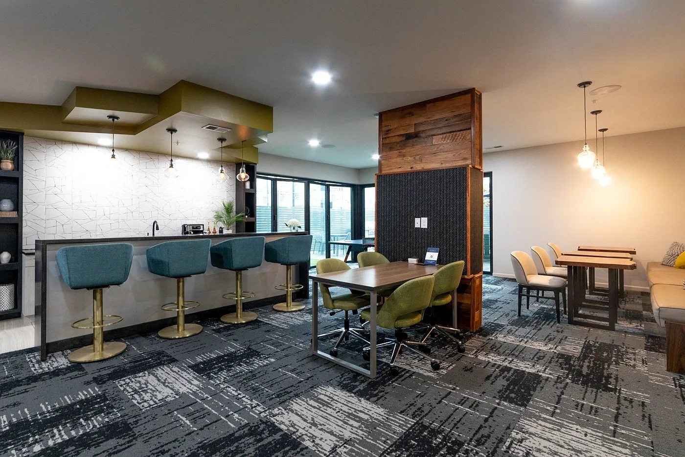 310 at Nulu Apartments – photo 2