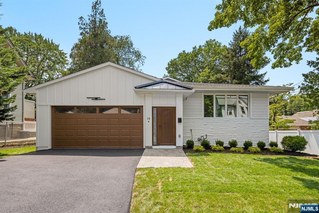 14 Chestnut Ave – photo 2