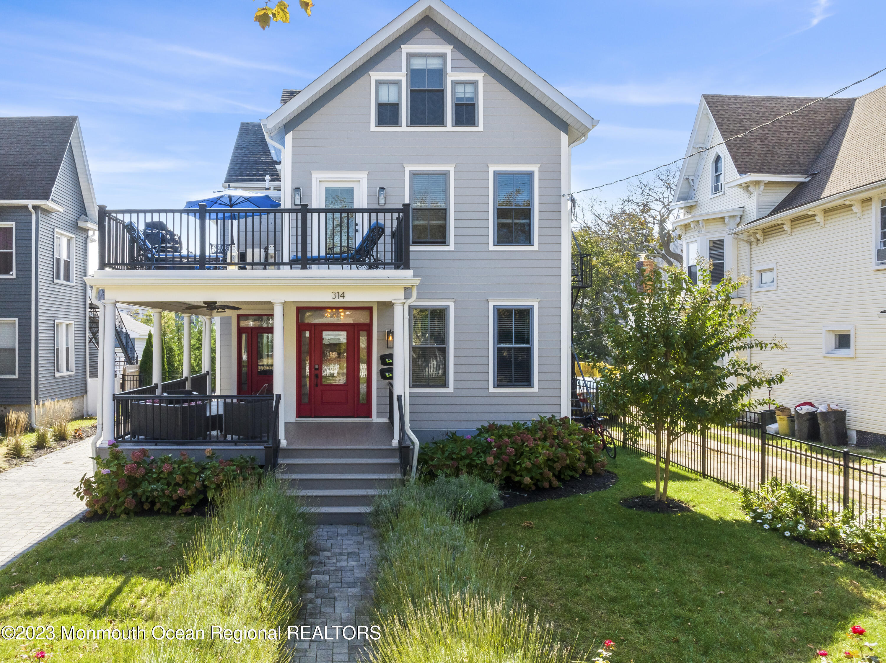314 7th Ave – photo 1