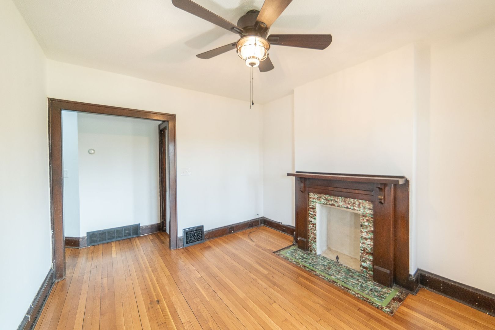 2215 W 14th St unit 2215 #2 – photo 2