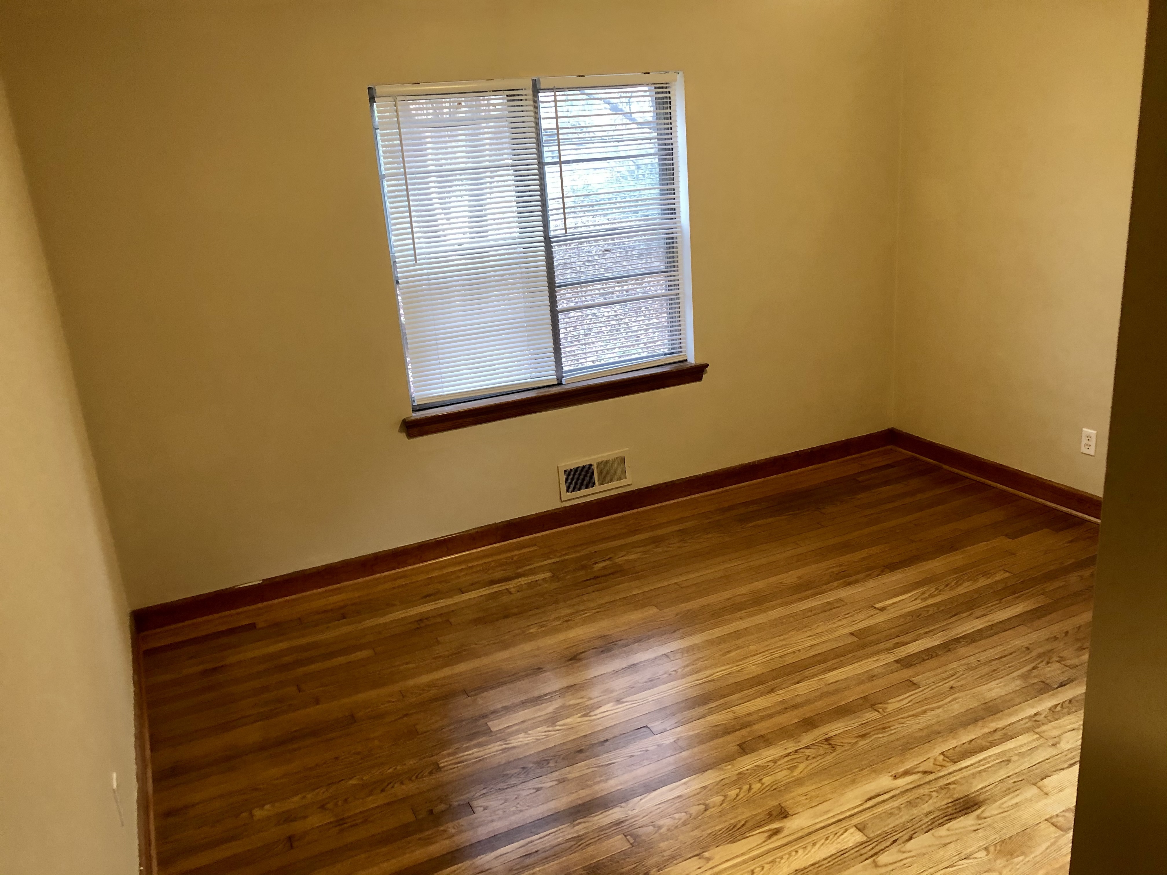 3819 View Ave – photo 5