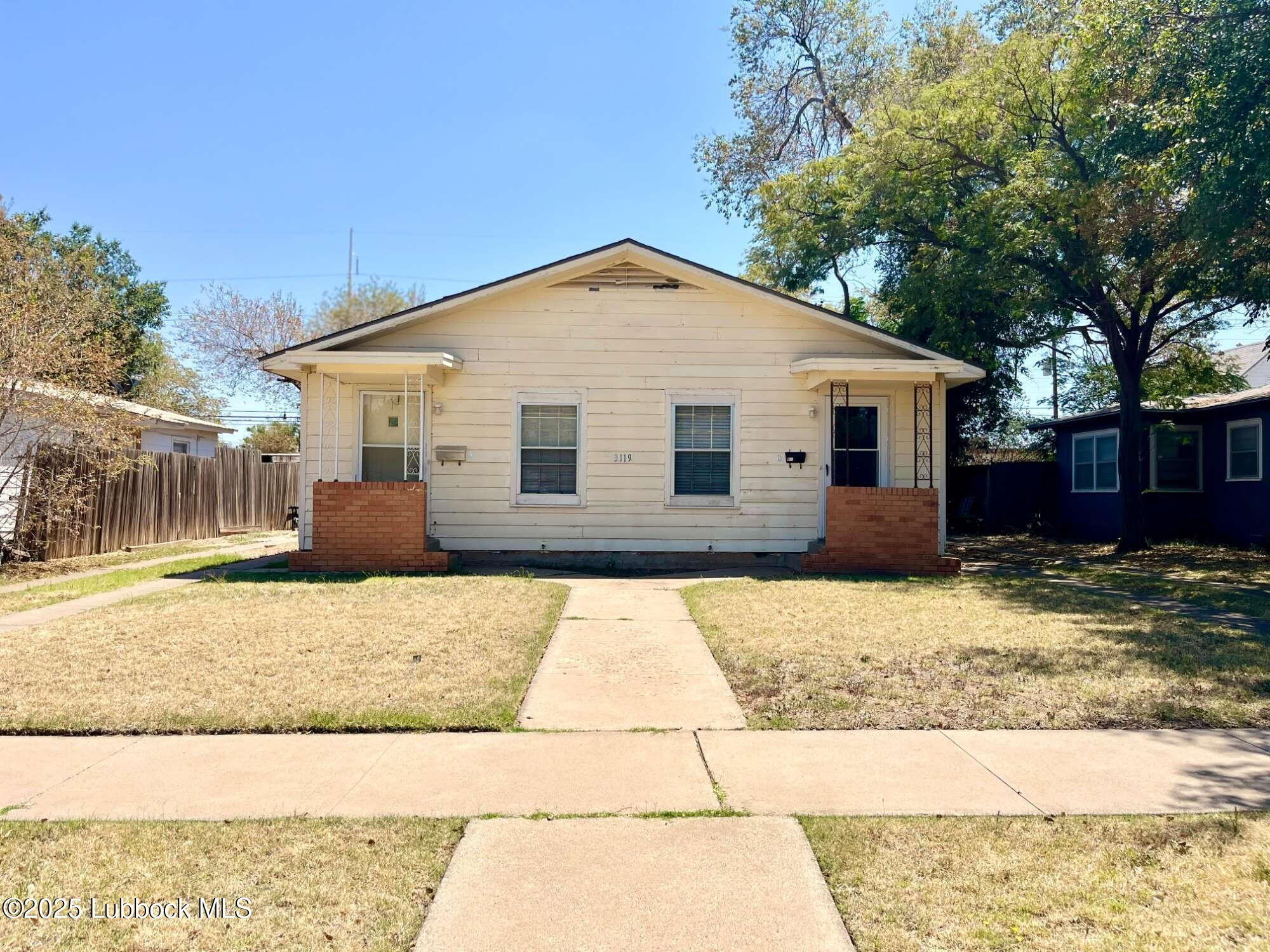 3119 33rd St #B – photo 1