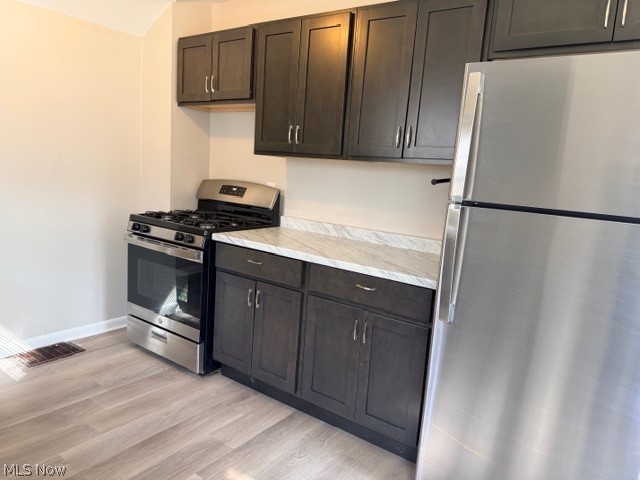 208 Barder Ave – photo 3
