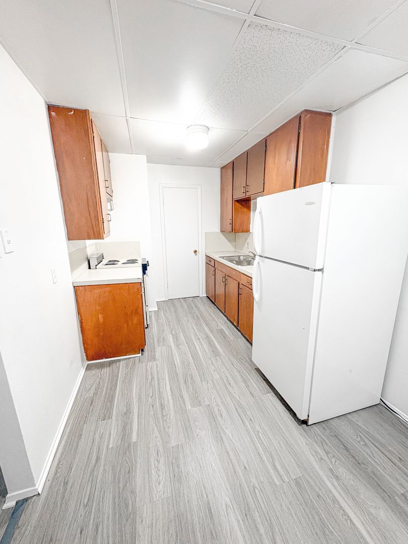 437 N Fredonia St unit Apt 217 – photo 3