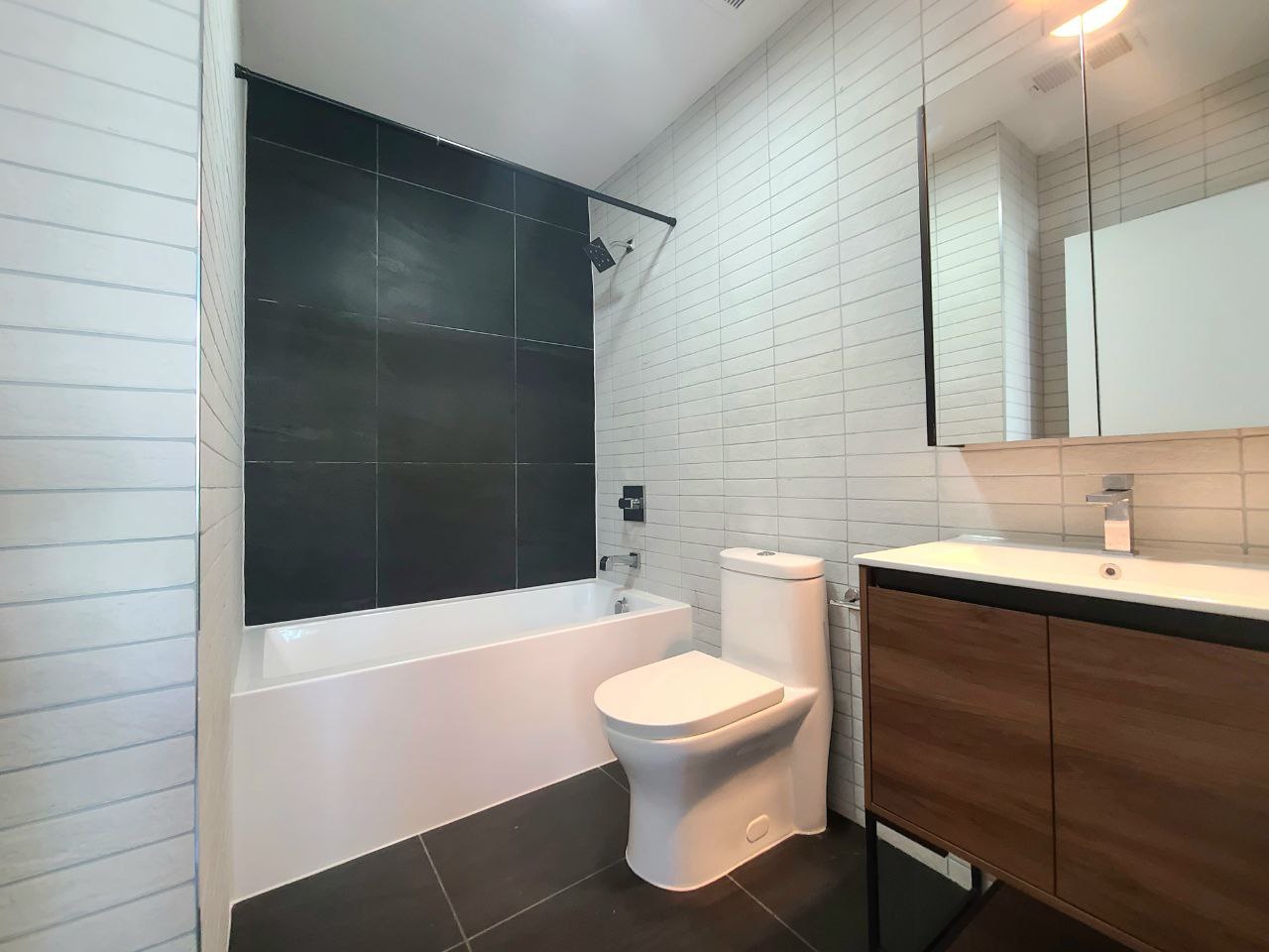 502 William St unit 1A – photo 4