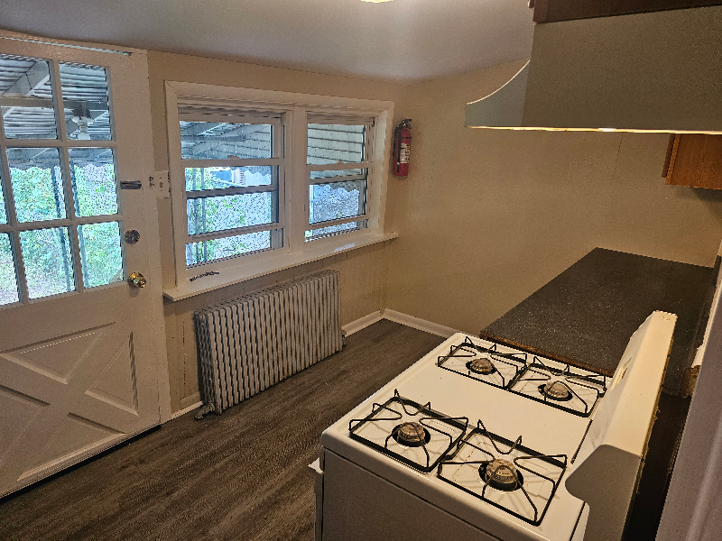 305 Buttonwood St – photo 3