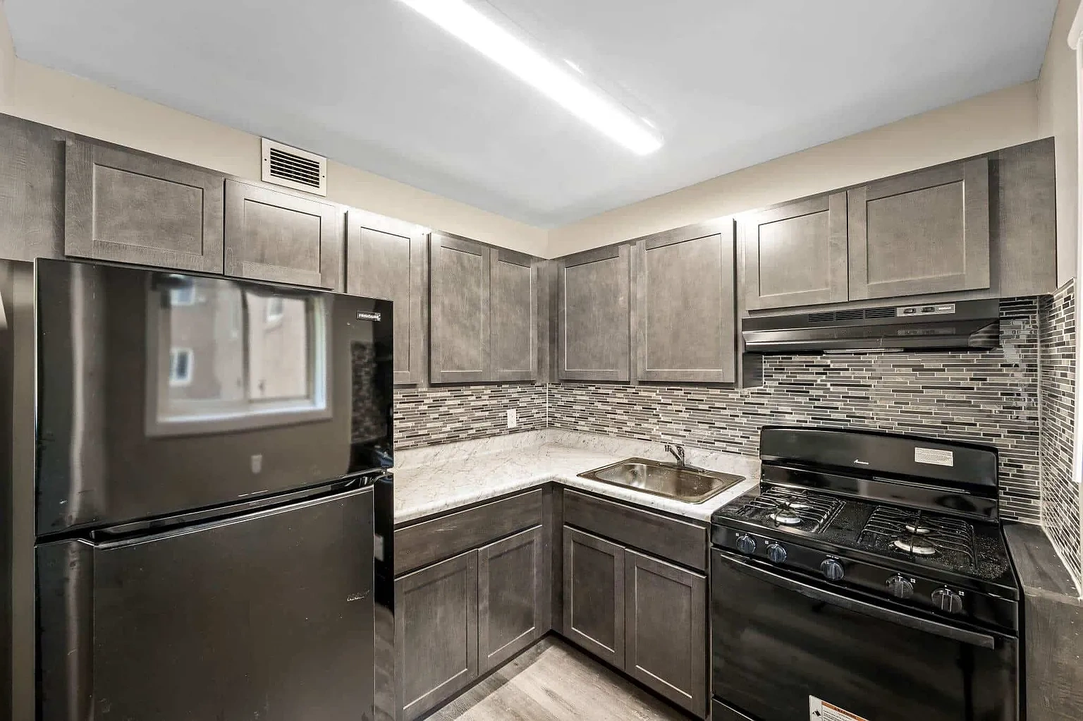 Dover Estates Apartments – photo 4