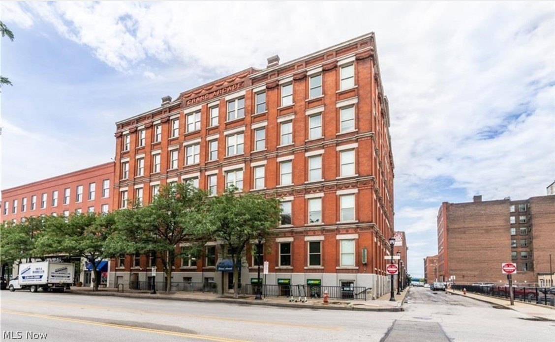 408 W St Clair Ave #607 – photo 1