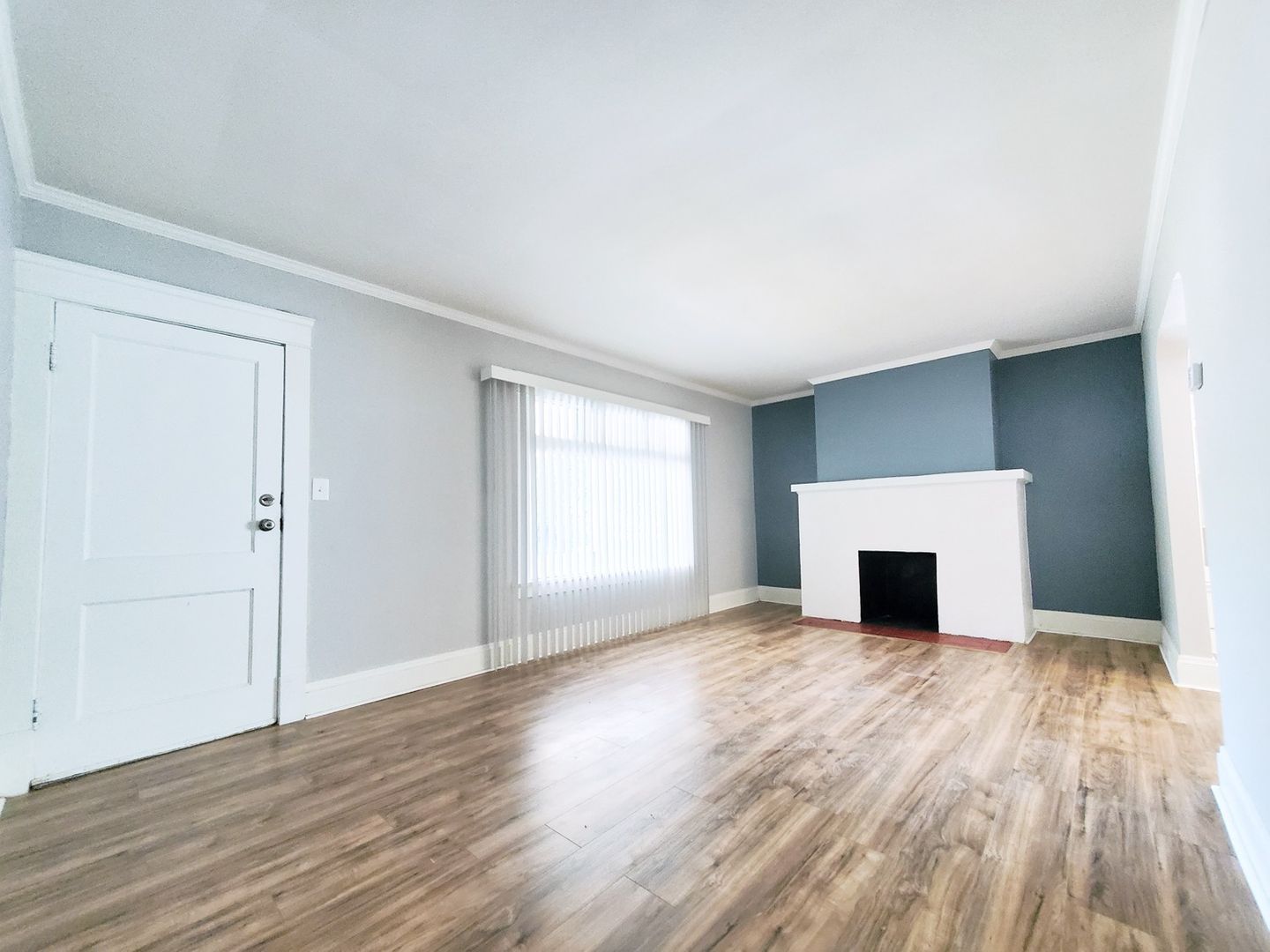 3447 Altamont Ave unit 1st-Floor – photo 3