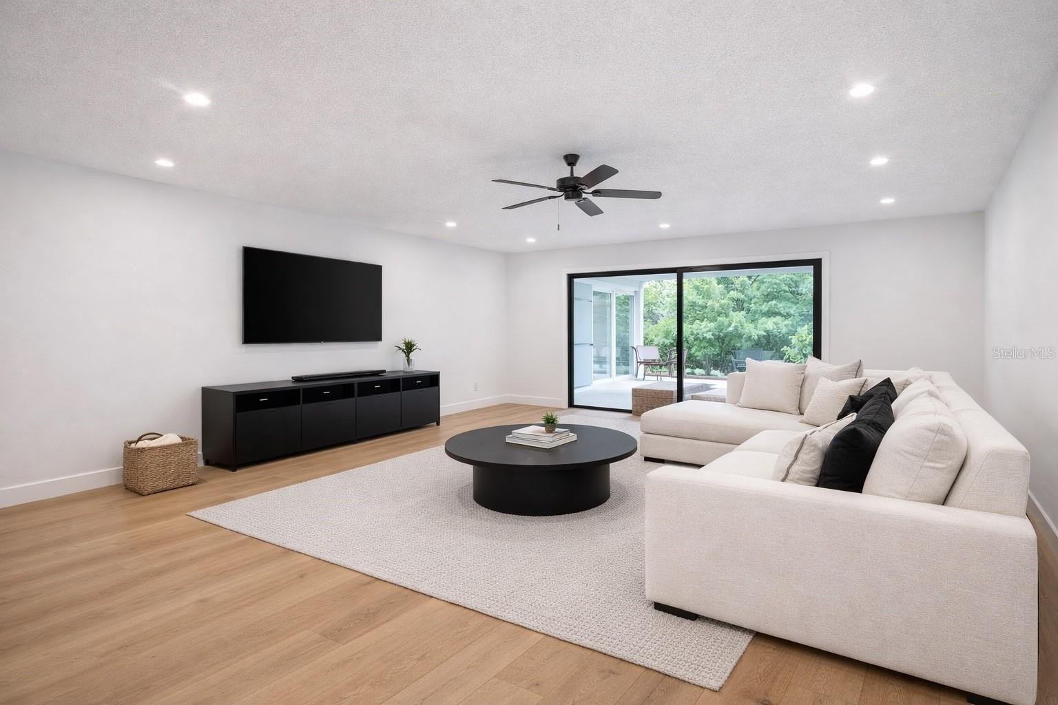 6805 22nd Ave W – photo 3