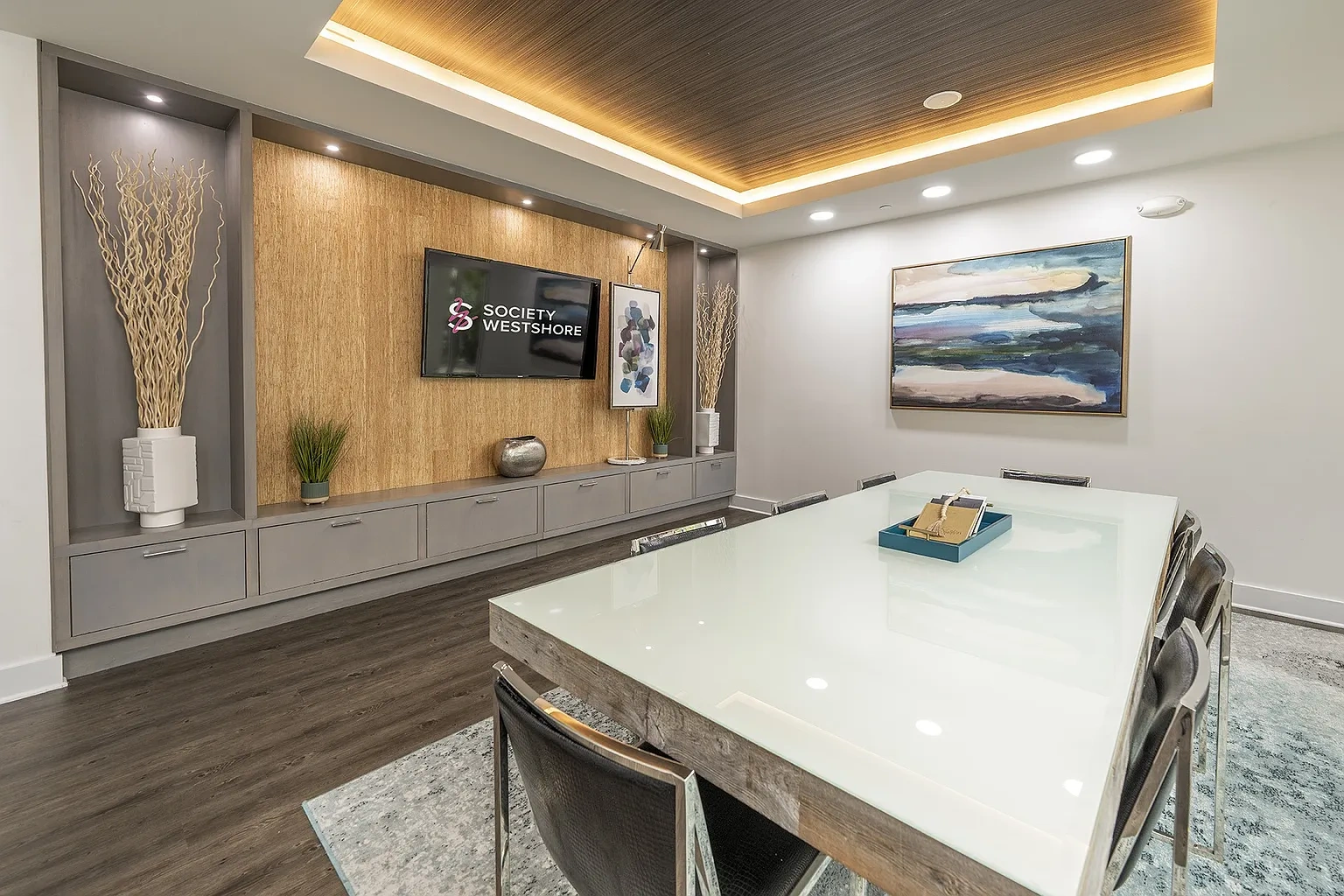 Society Westshore Apartments – photo 5