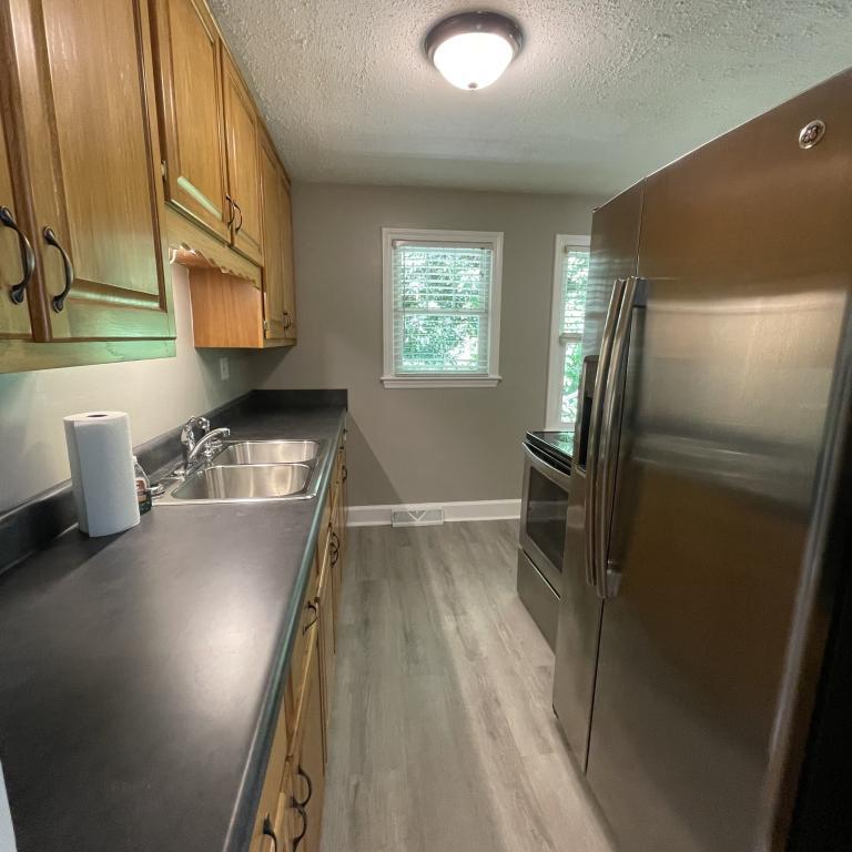 1031 Hudlin Gap Rd – photo 5