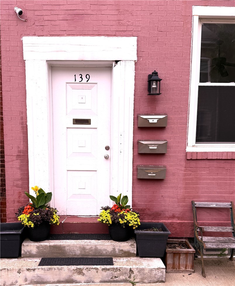 139 S 17th St unit 2 – photo 2