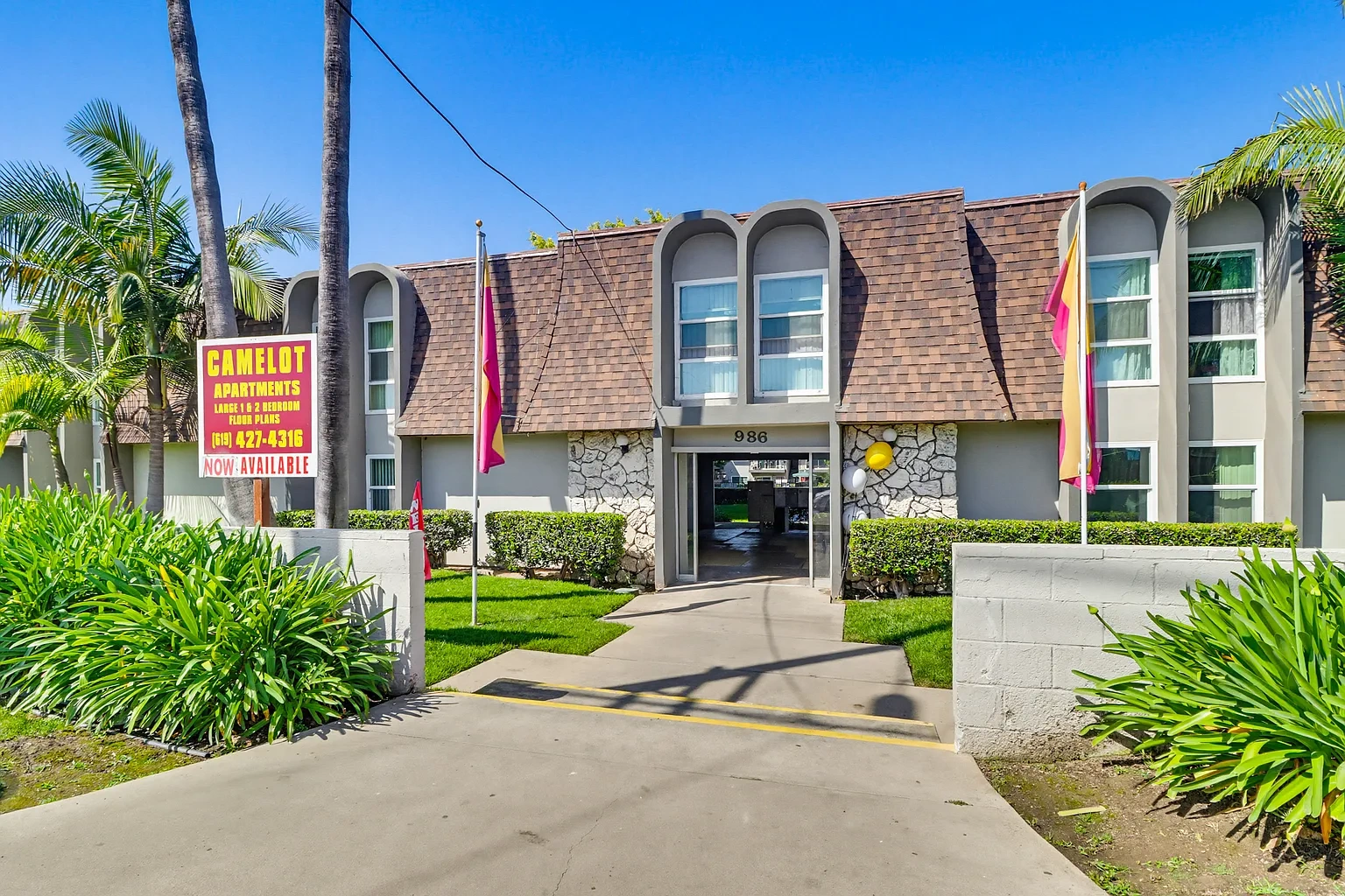 Camelot Apartments – photo 2