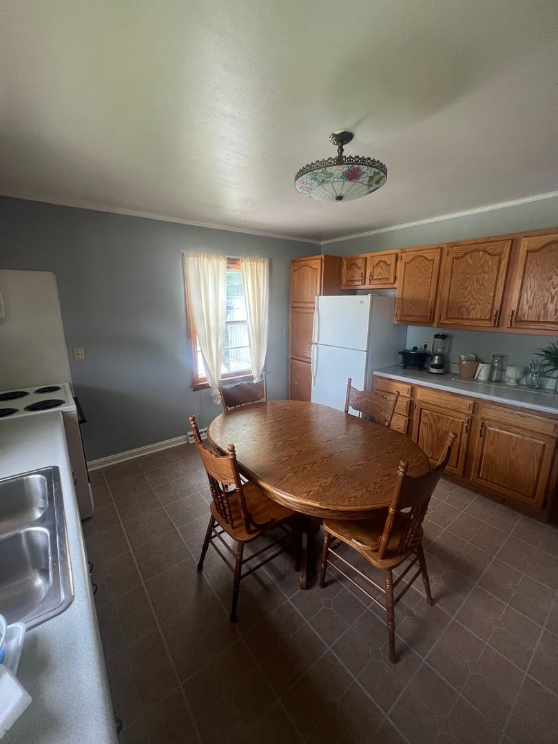 131 Township Rd 1059 unit Upper – photo 4