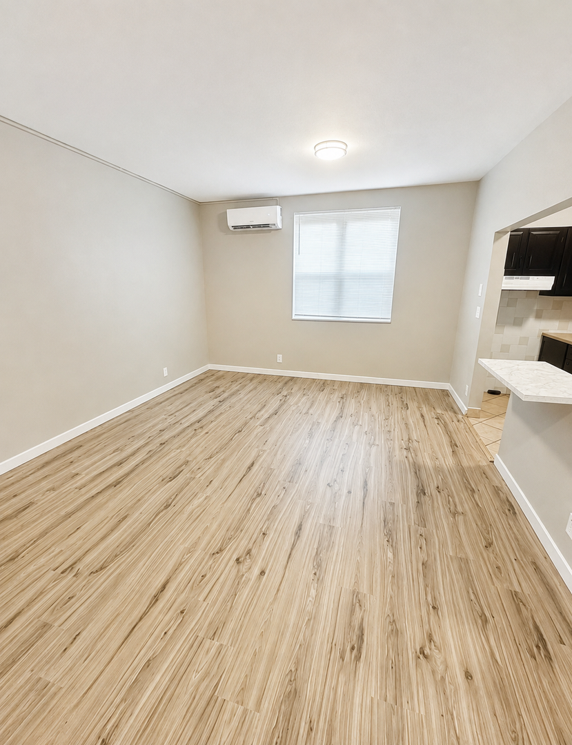 321 Ella St unit 3 – photo 4