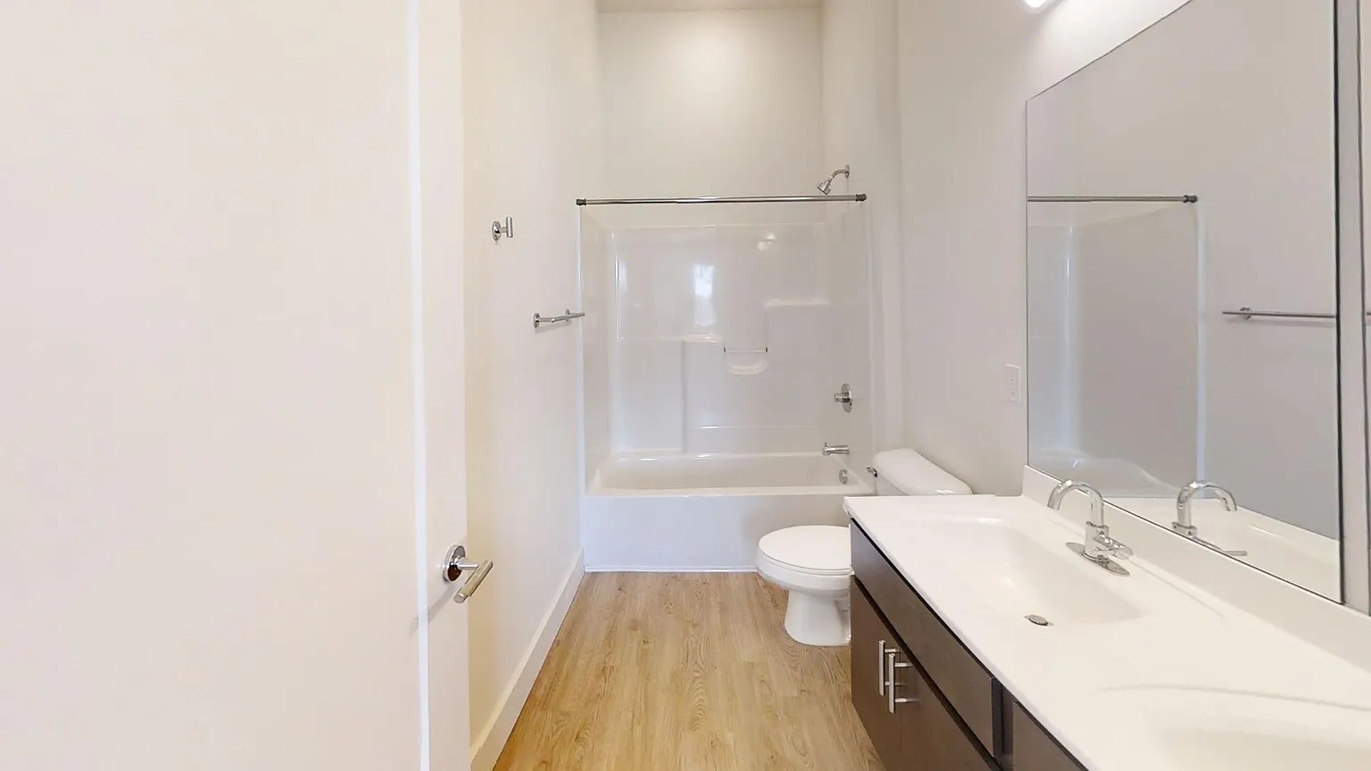 217 S Neil – photo 3