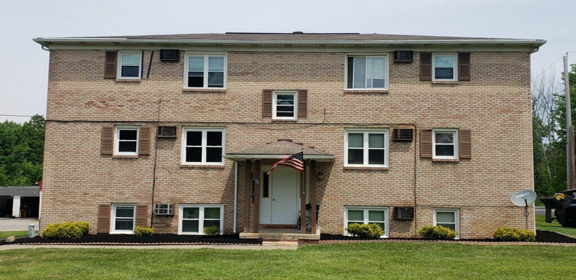 98 Washington Blvd unit 98-03 – photo 1