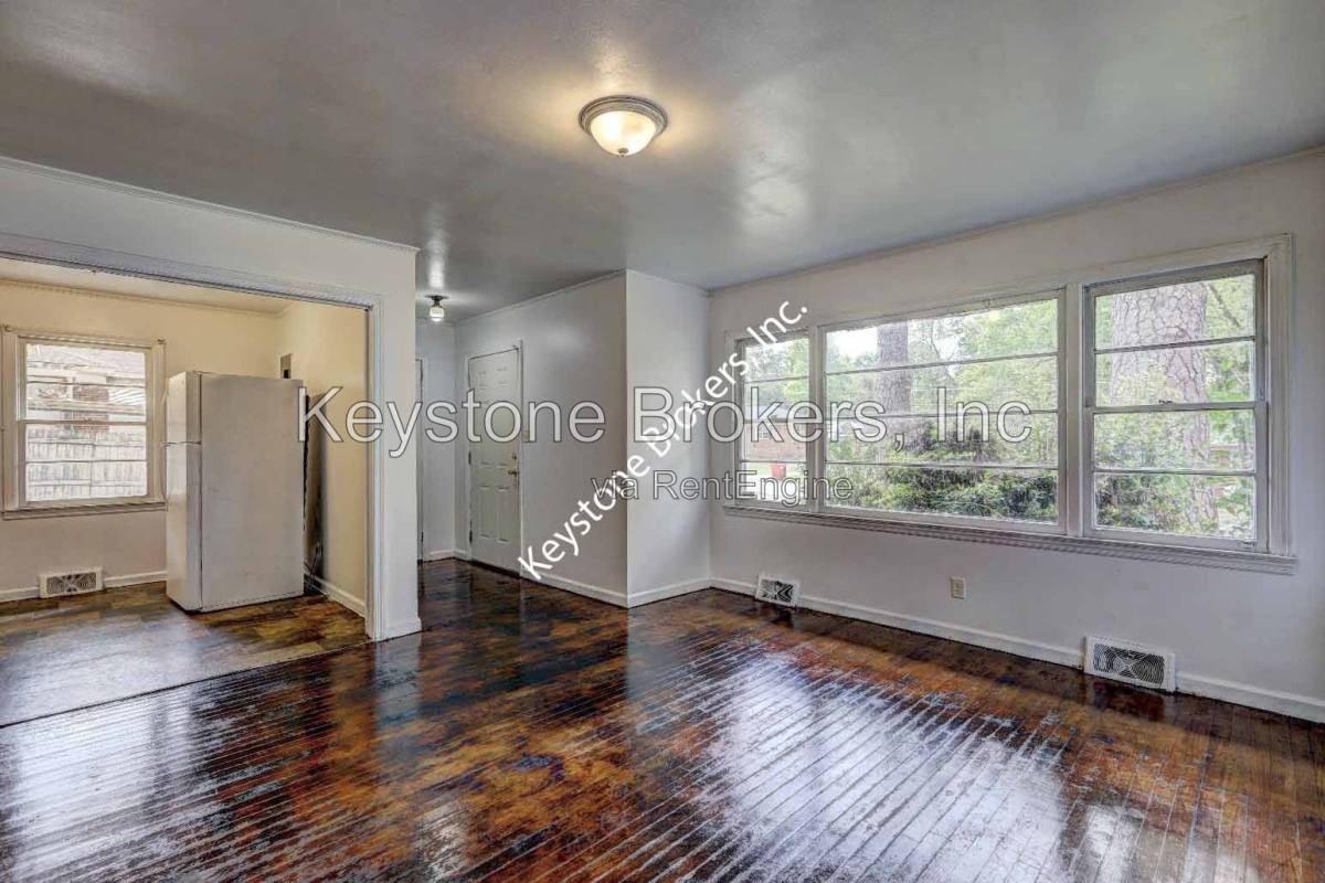 2634 Tredway Dr – photo 4