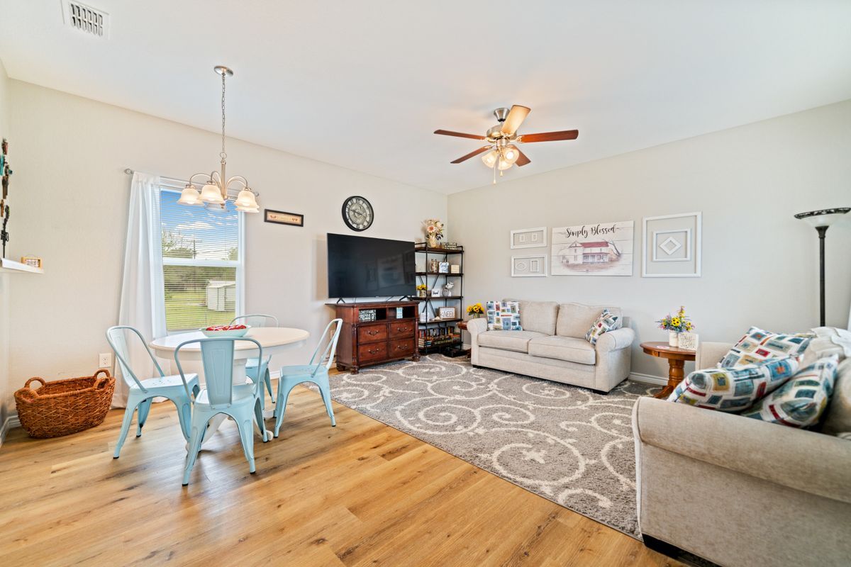 1109 W Nelson Ave – photo 3