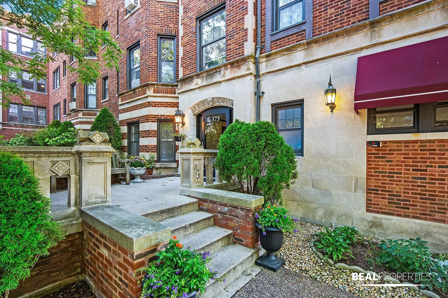 373 Hazel Ave – photo 2
