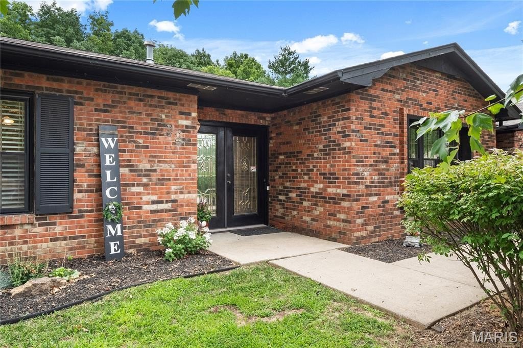 22 Sir Lawrence Dr – photo 2