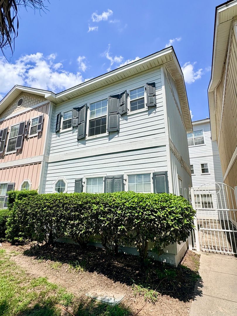 50 Cassandra Ln unit C – photo 2