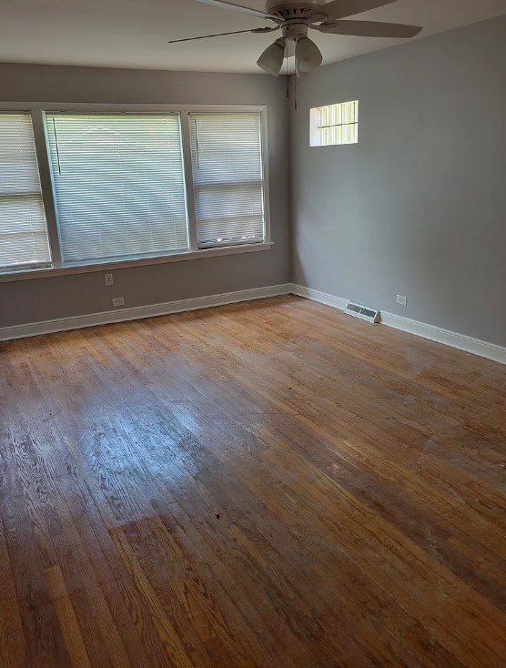 9035 S Euclid Ave – photo 2
