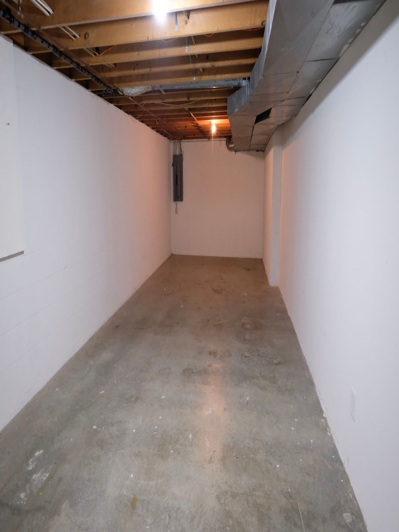 1307 Kingsridge Ct – photo 2