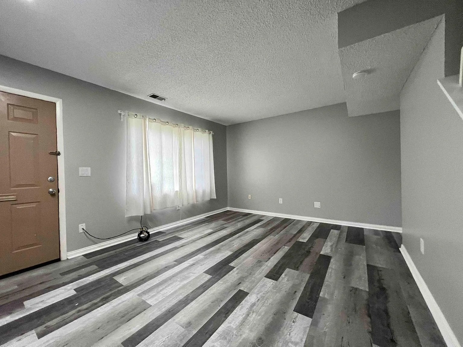 2927 Bridgewalk St – photo 4