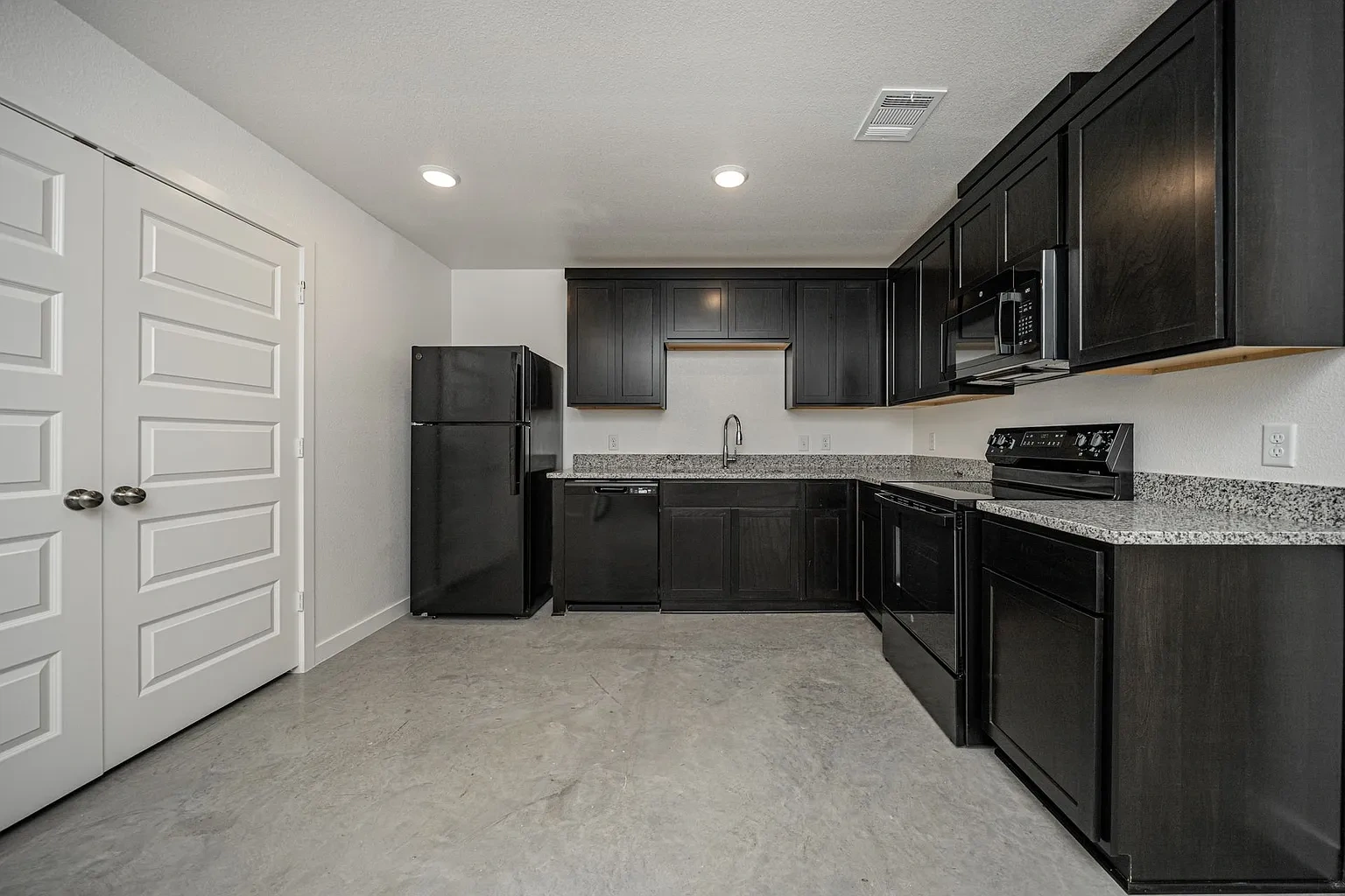 1250 Croft Ln – photo 3