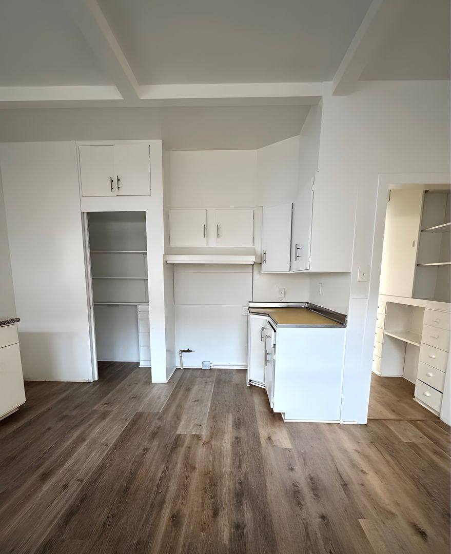 531 W 5th St unit 531A – photo 2