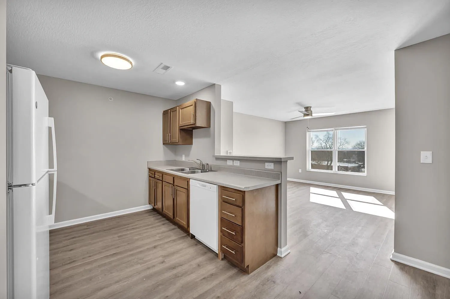Newton Family Apartments – photo 3
