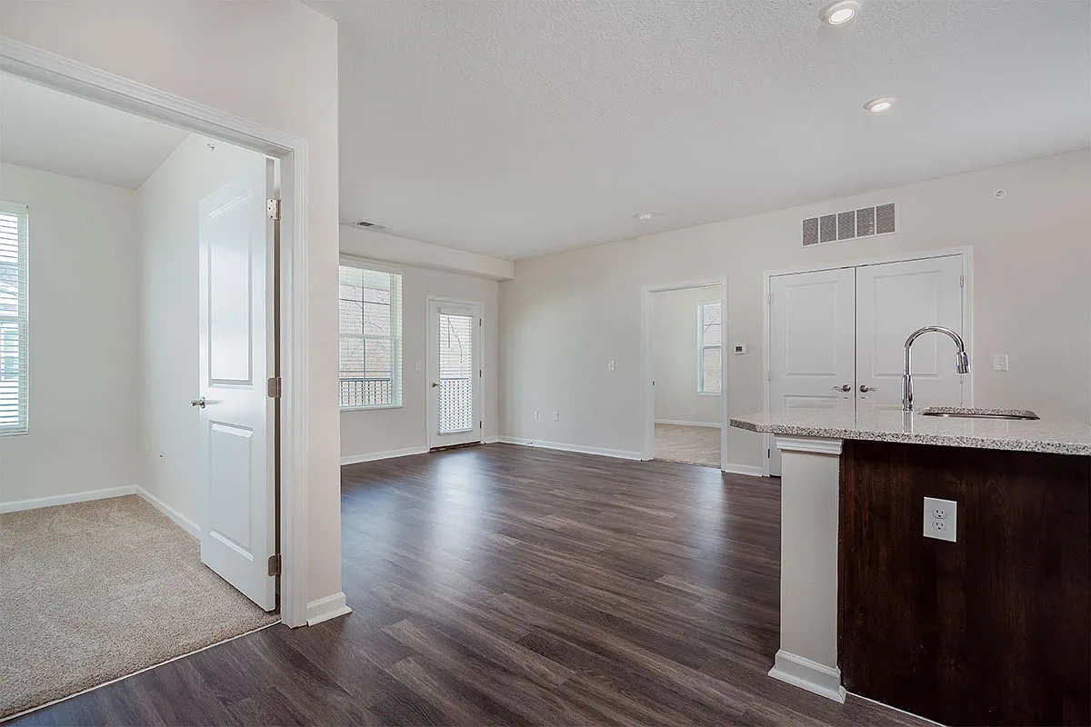 Bentley Apartments – photo 1