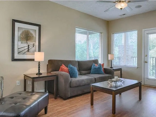Kings Pointe Apartments – photo 3