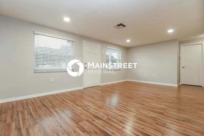 3040 Brompton Dr – photo 2